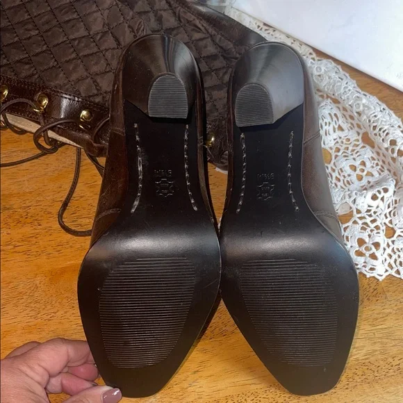 Michael Kors Leather & Quilted Heeled Boots with removable Cuff - Picture 11 of 14